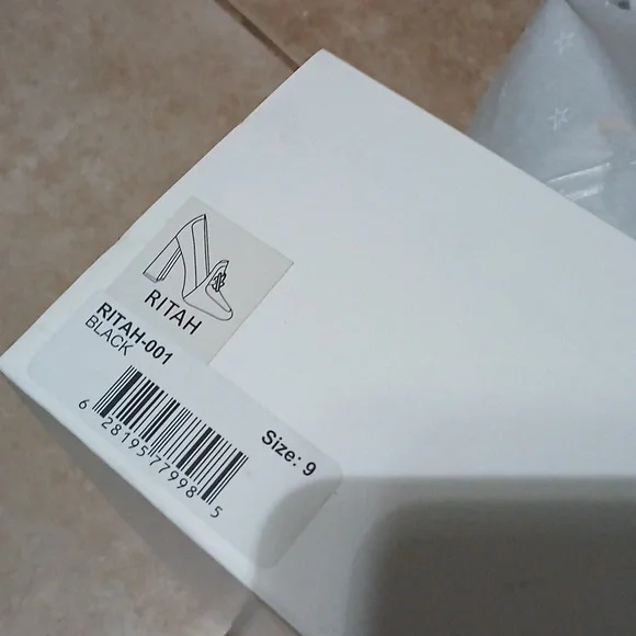 Shoes - Picture 3 of 3